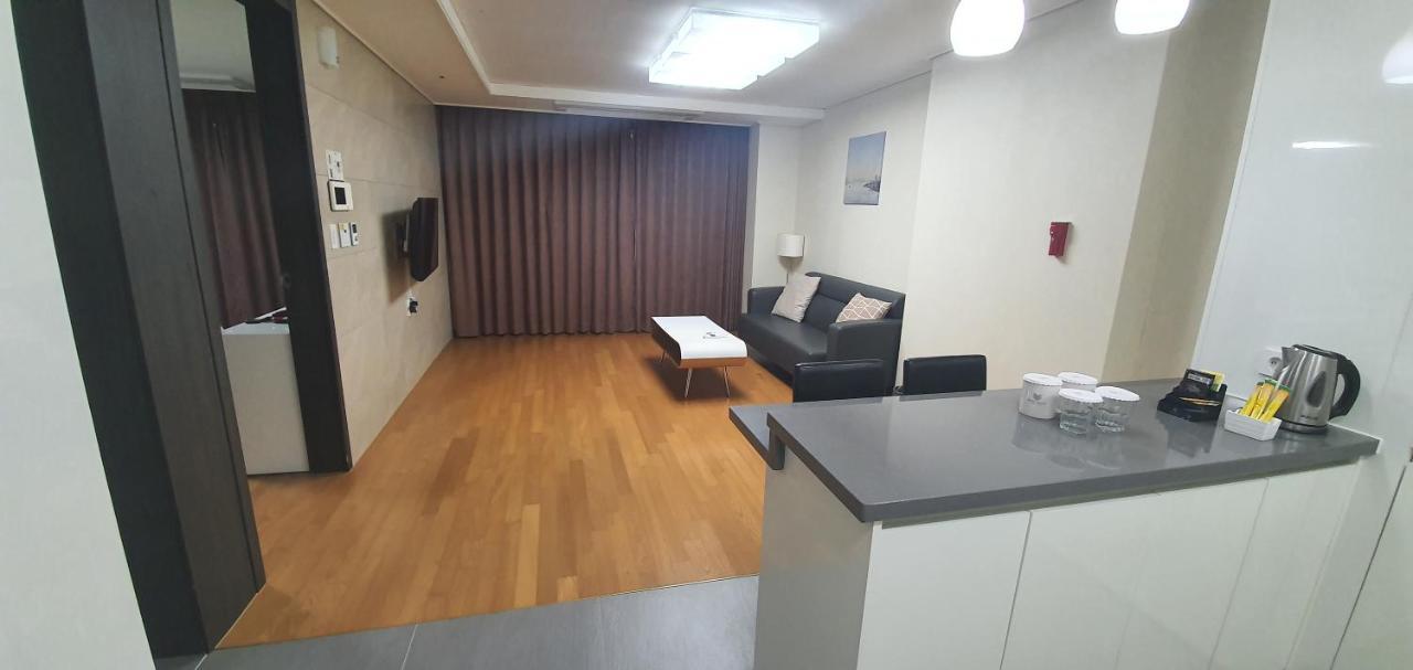 Hotel Bellia à Busan Extérieur photo
