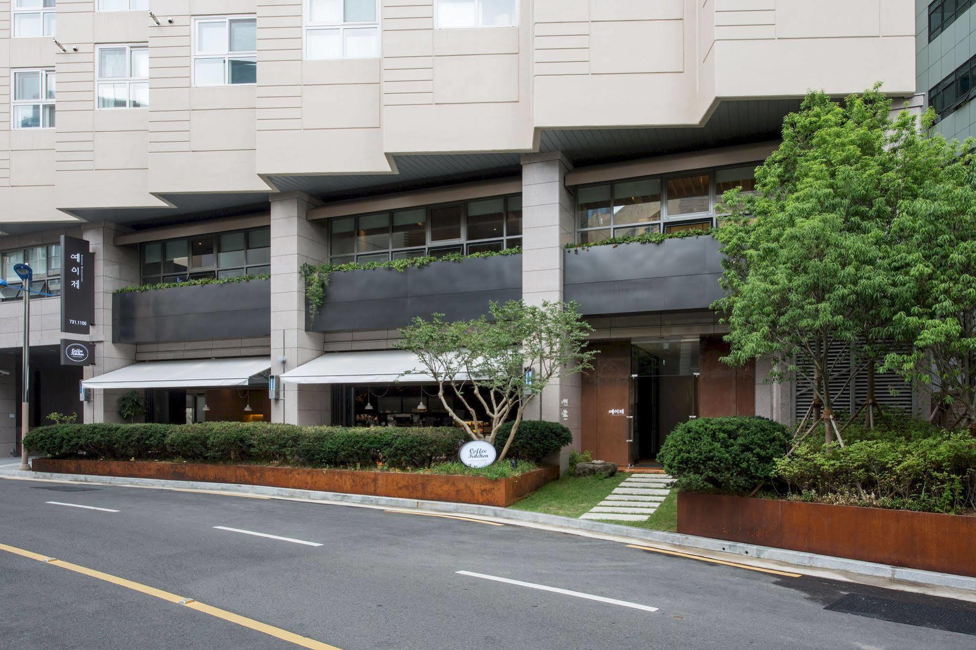 Hotel Bellia à Busan Extérieur photo