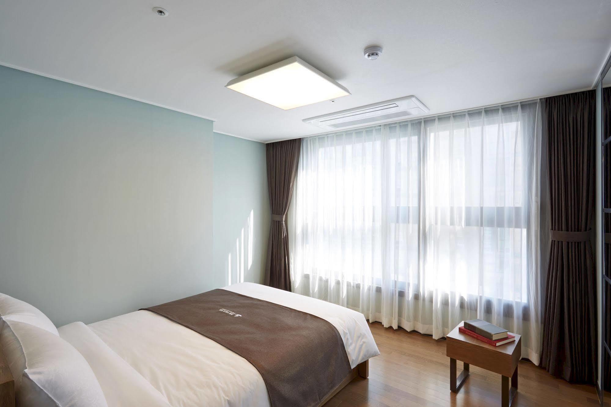 Hotel Bellia à Busan Extérieur photo