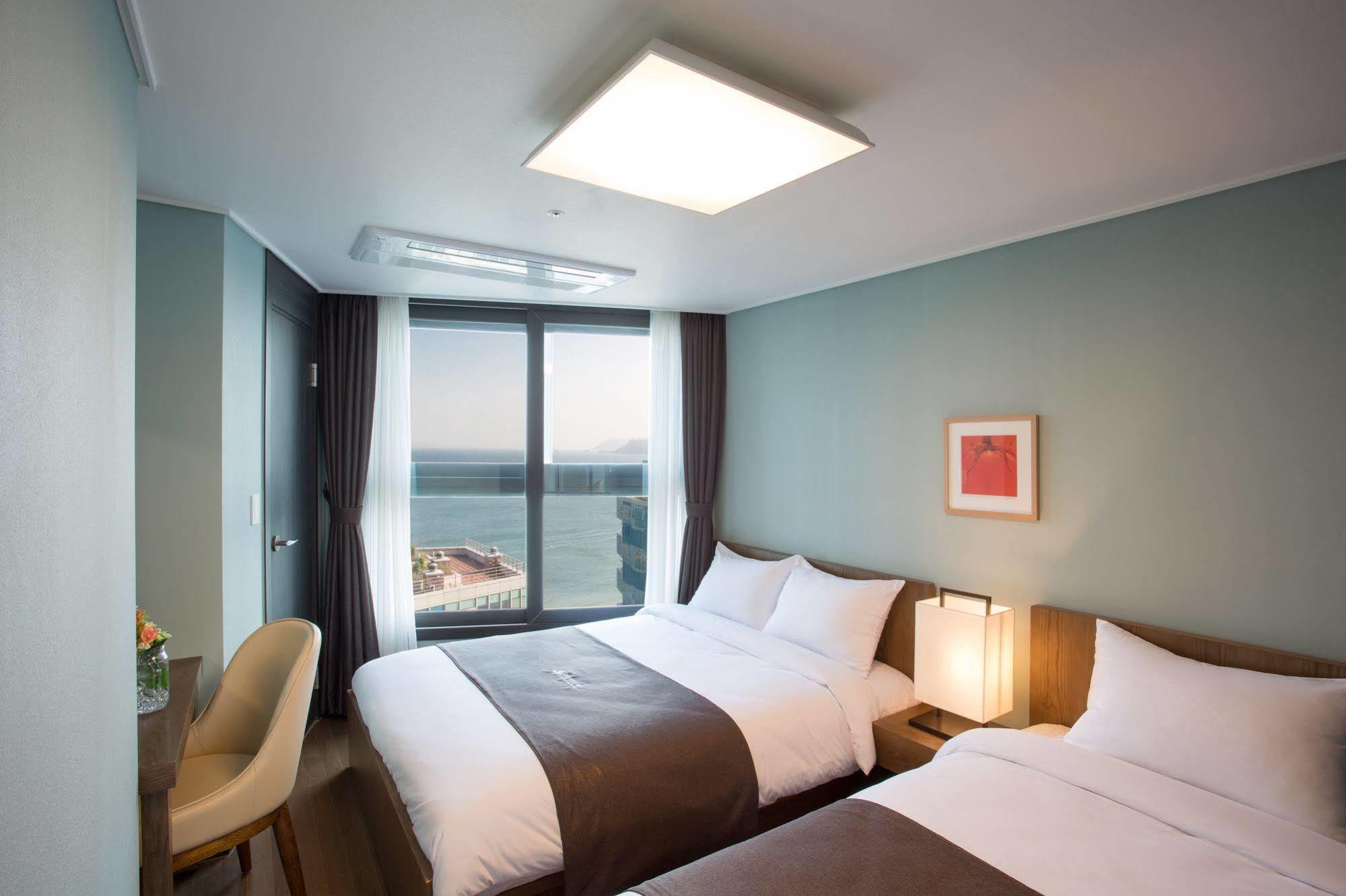 Hotel Bellia à Busan Extérieur photo